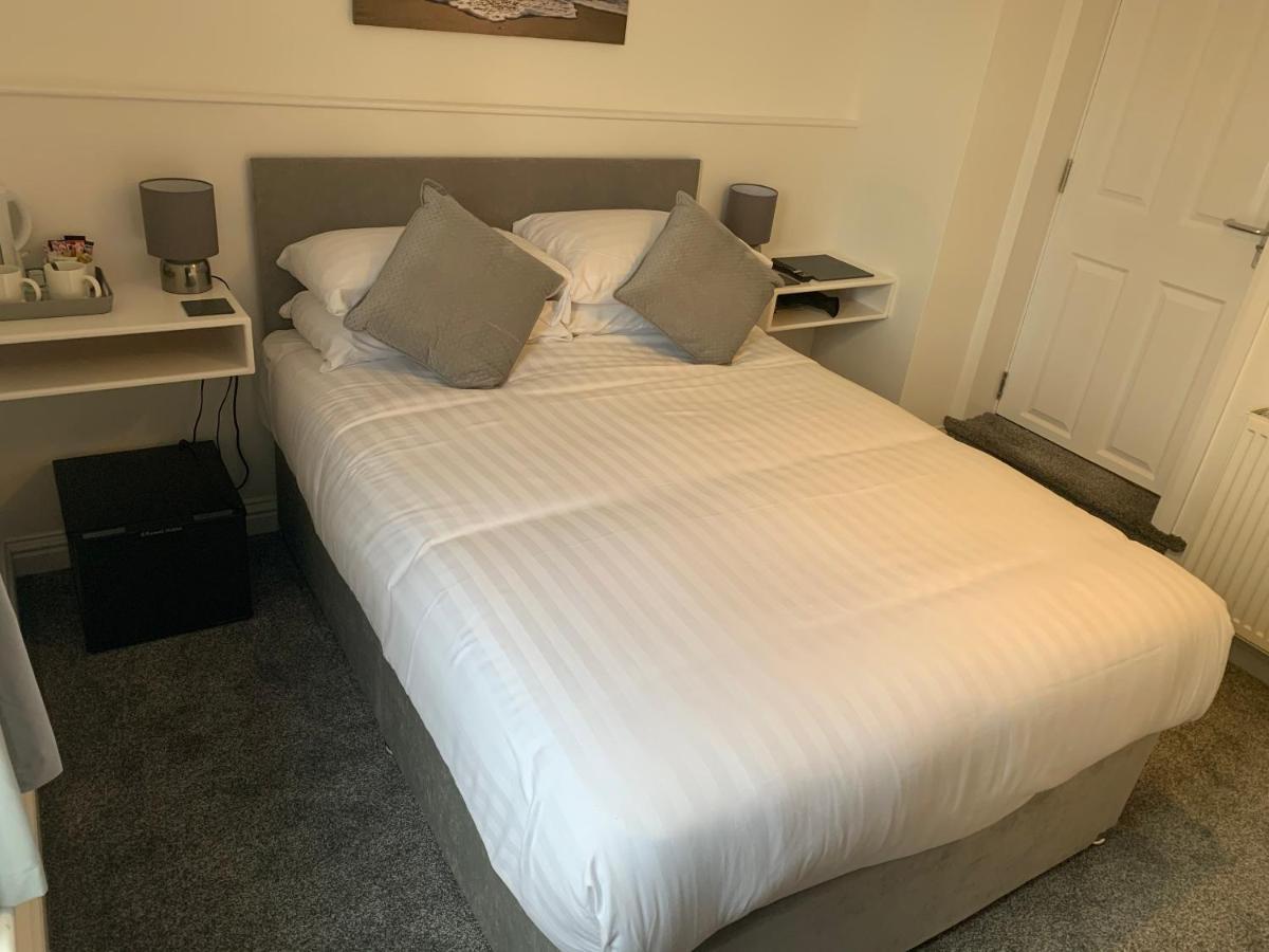 Rooms At The Inn Ретфорд Екстериор снимка