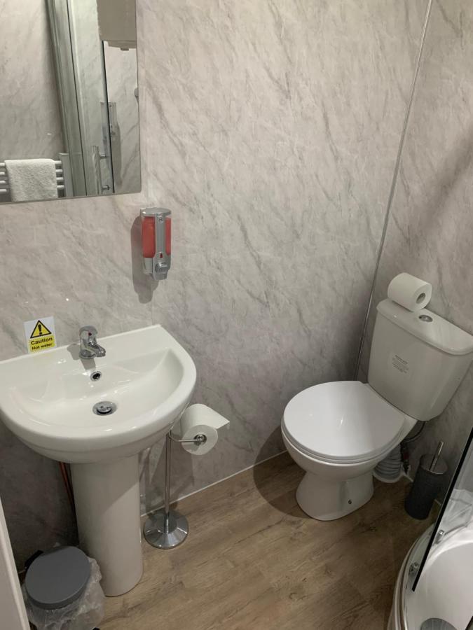 Rooms At The Inn Ретфорд Екстериор снимка